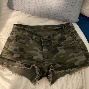 BlankNYC camo shorts